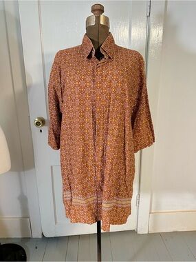 Men's Casual Button-Down Shirt in Rust Floral Print Batik Vintage